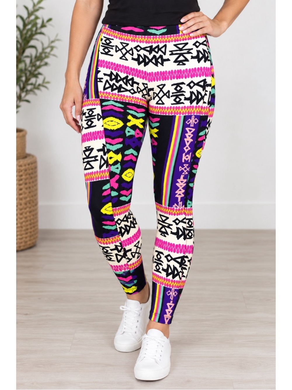 LuLaRoe Leggings – bold geometric-inspired print size TC (12-18)